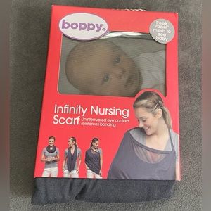 Boppy Infinity Nursing Scarf, Gray, New in box
